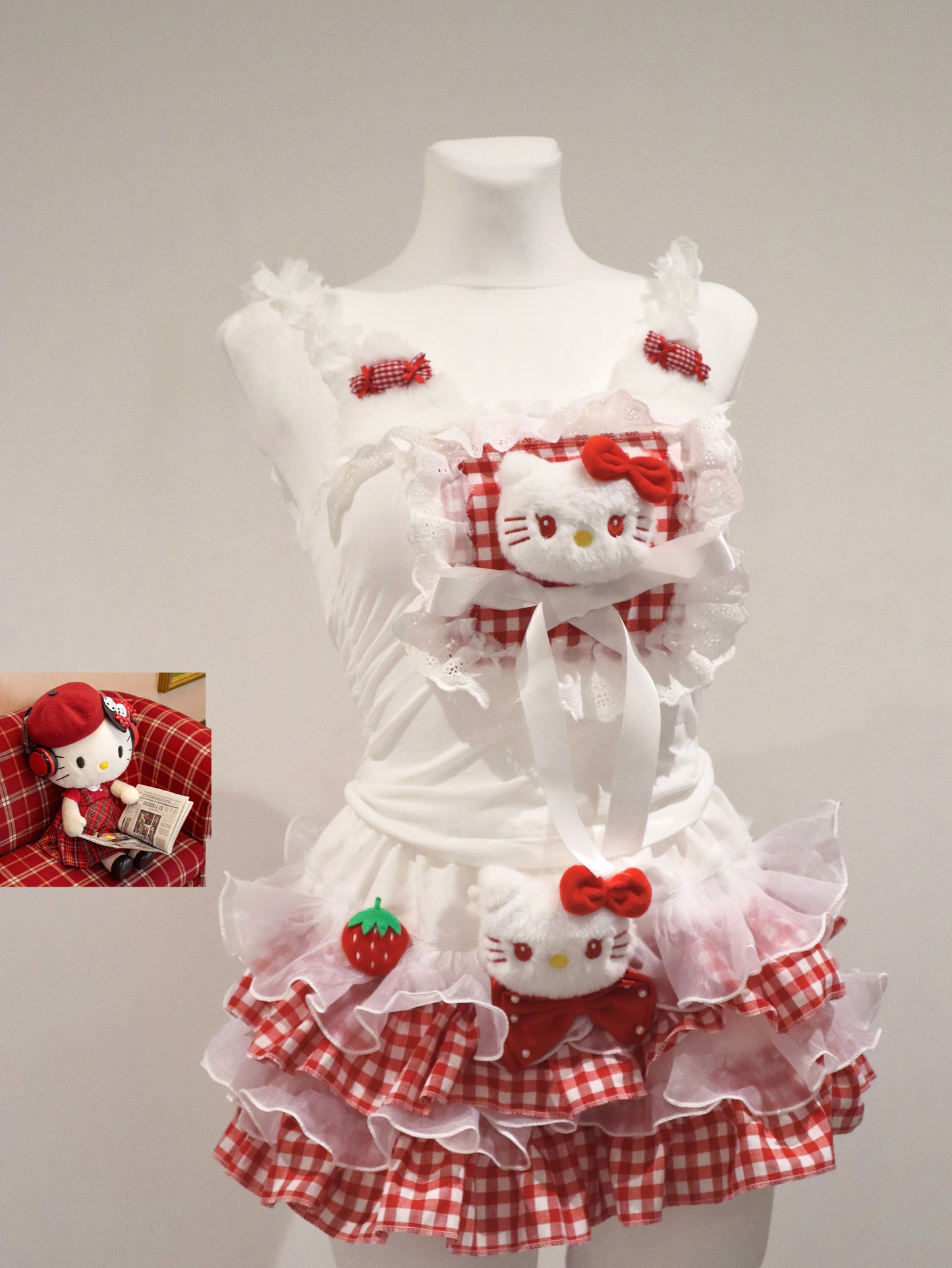 Y2K Red Plaid Hello Kitty Handmade Cake Skirt – Kawaii J-Fashion Lace Ruffle Mini Skirt with Built-in Shorts